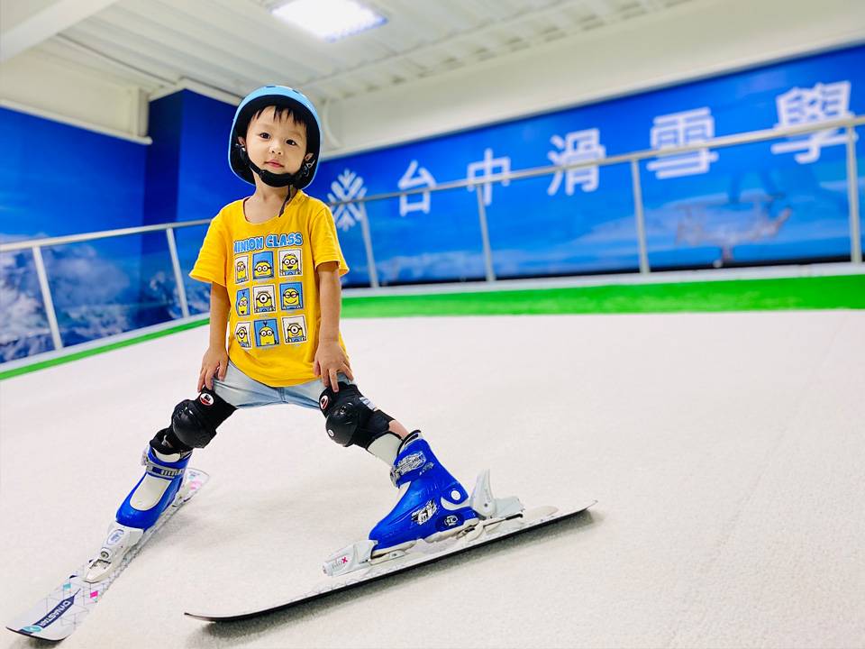 台中滑雪單堂包場體驗班